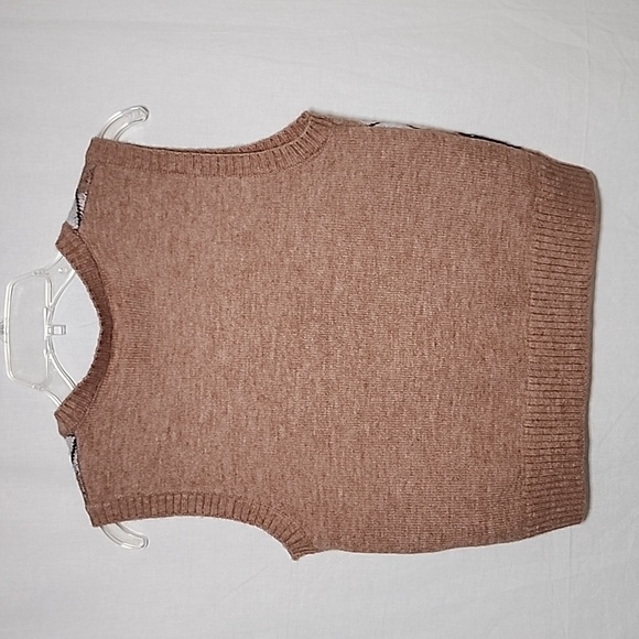 One size fits Most  vest - Picture 2 of 7